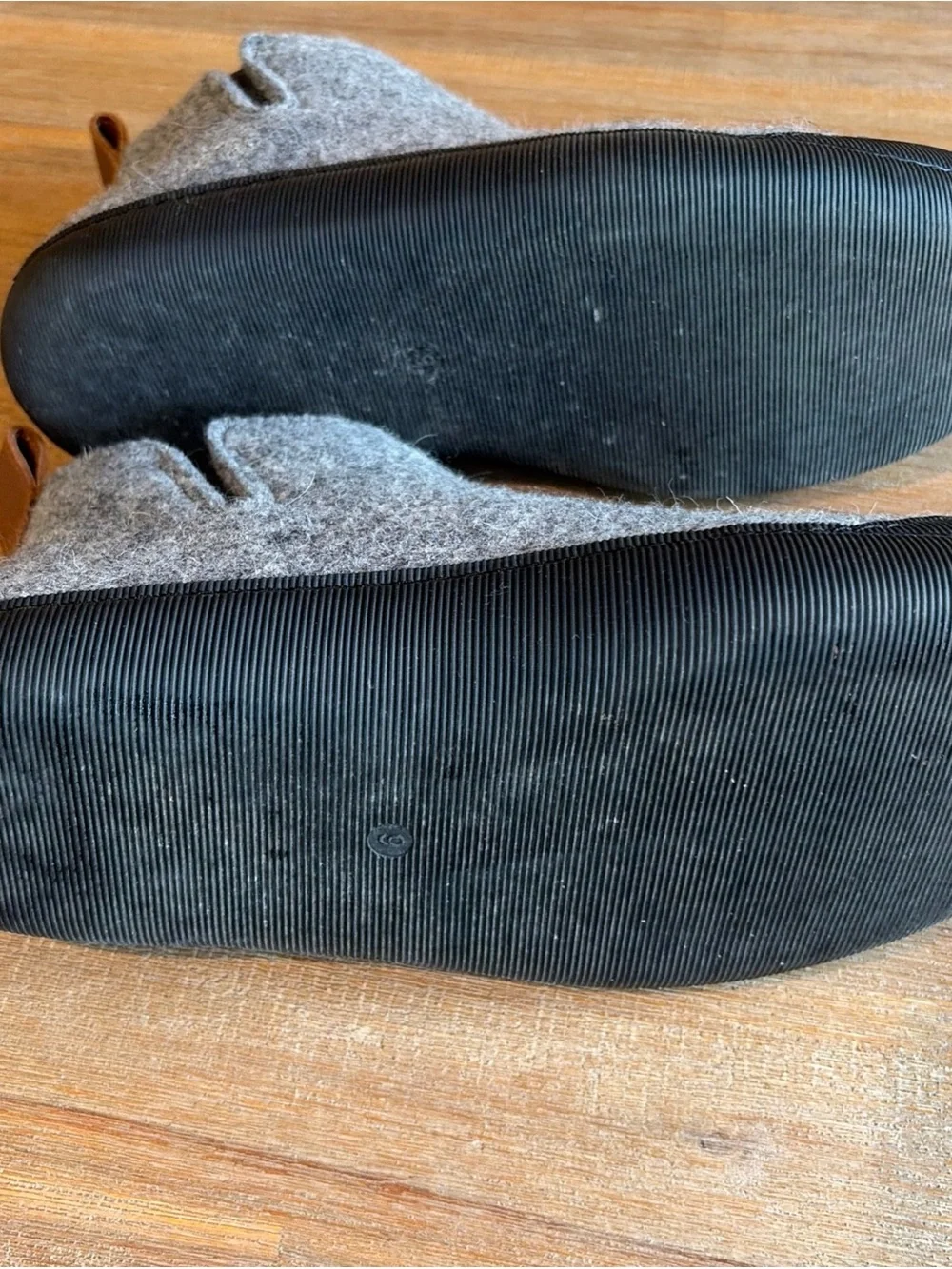Huckberry Boots Grays Wool Size 9 Men Outdoor Slipper Boot Chelsea Slip On